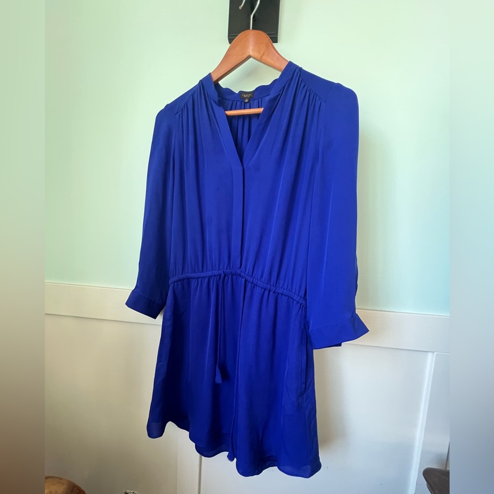 Aritzia Babaton Bennett 100% silk Dress